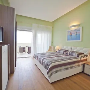  Apartment Almar Kroatien