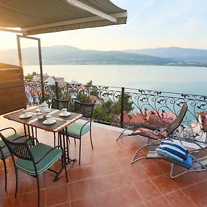 https://apartment-nanito.hotels-in-trogir.com