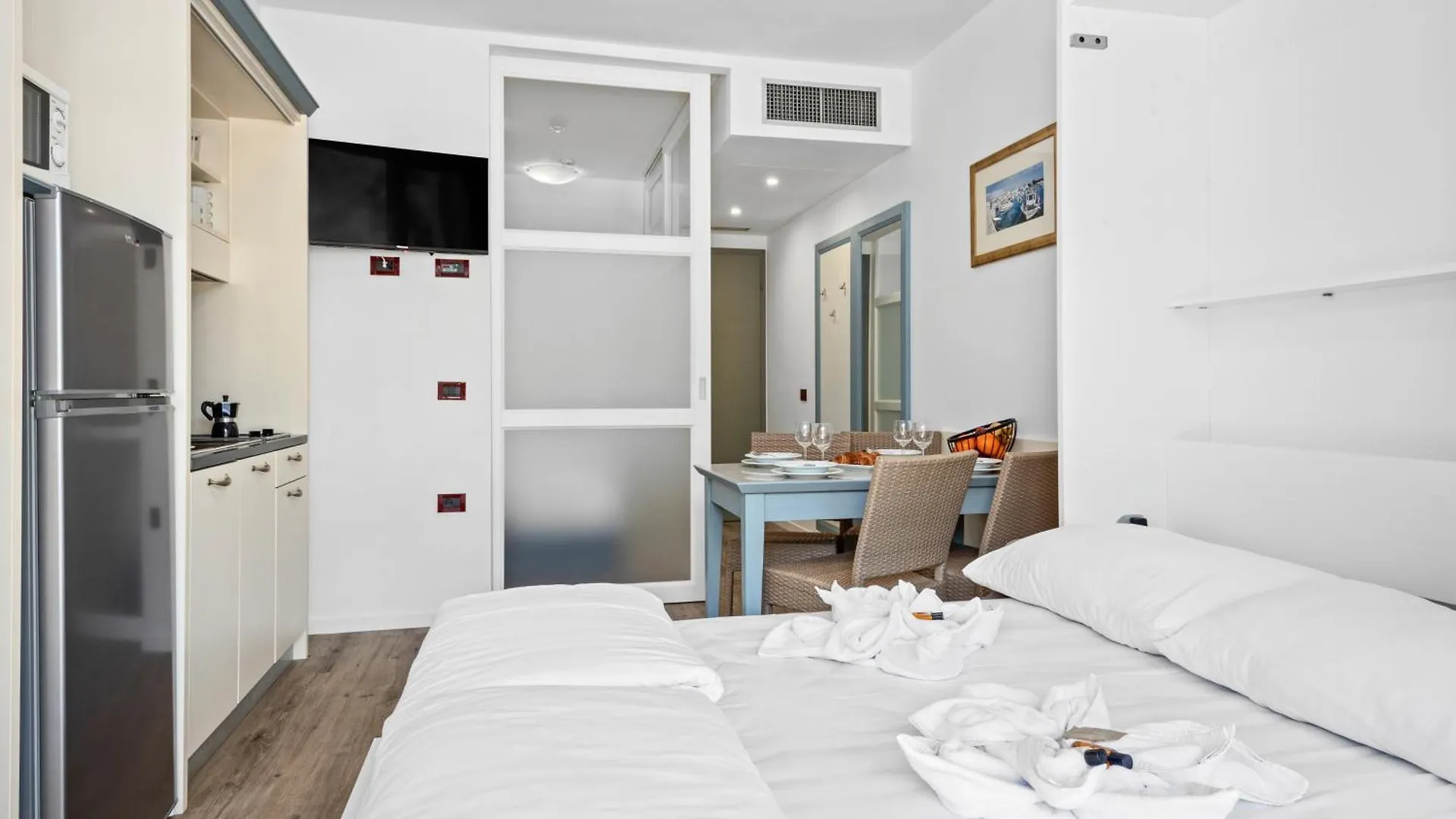 Family Resort Del Mar Banjole 4*,  Croatia