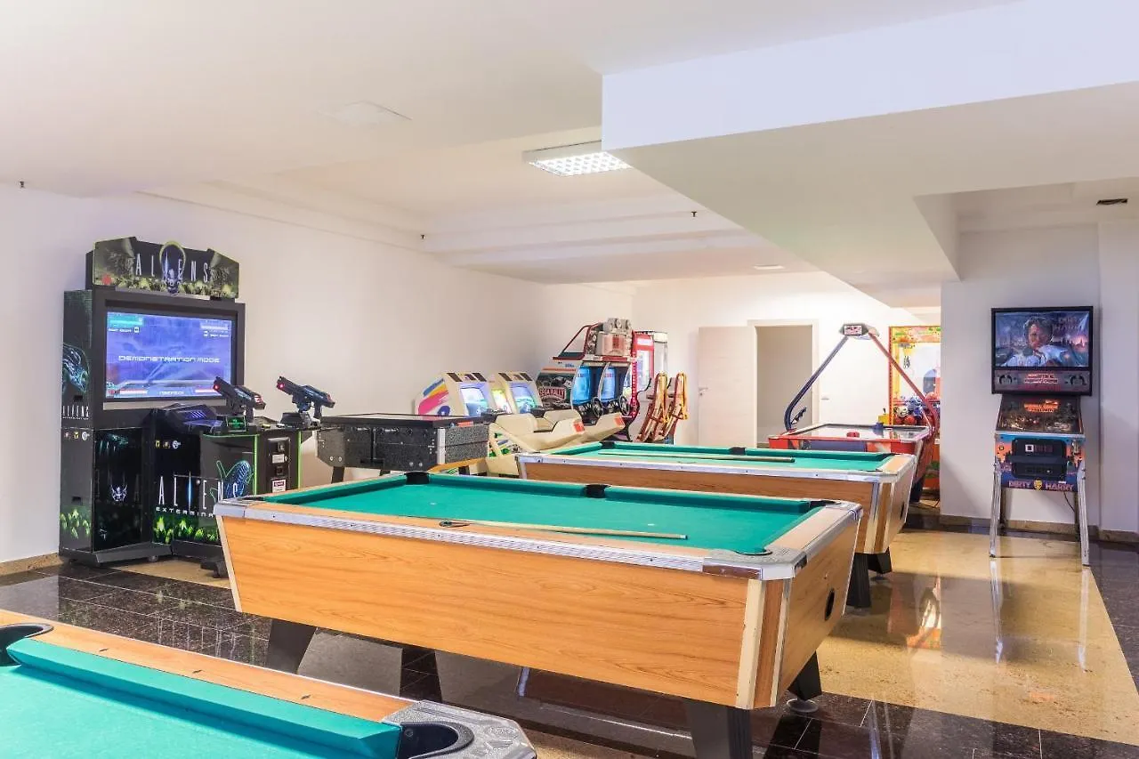 Aparthotel Family Resort Del Mar Banjole