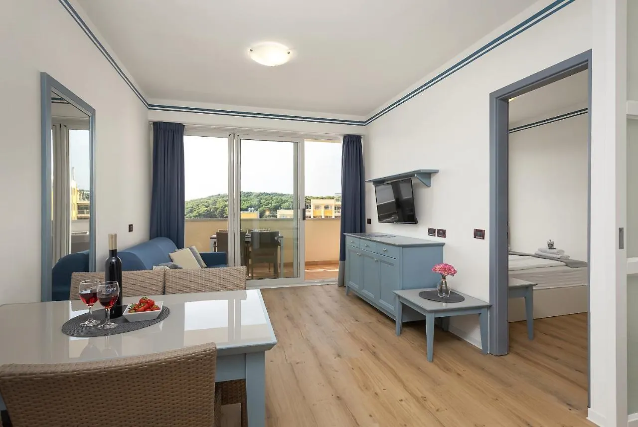 Aparthotel Family Resort Del Mar Banjole