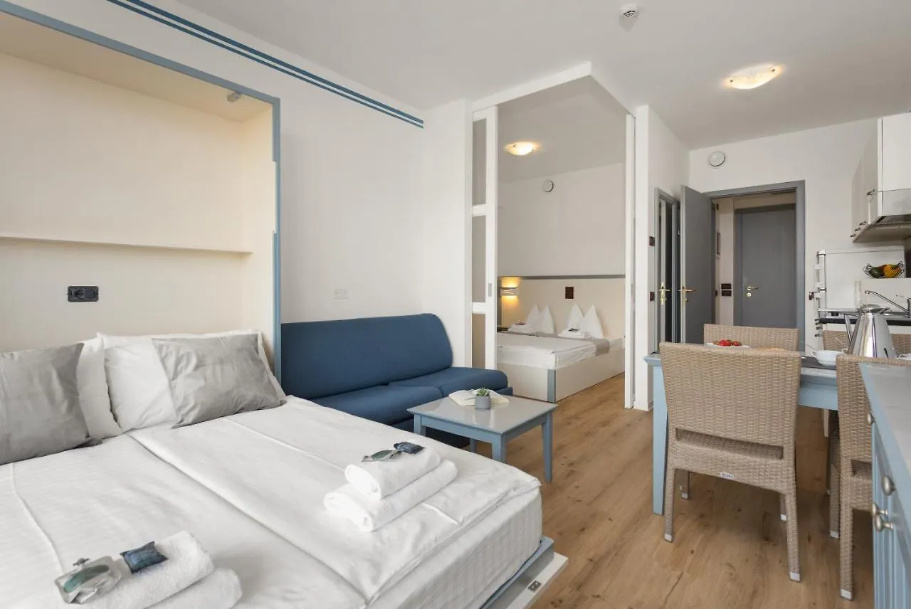 Aparthotel Family Resort Del Mar Banjole