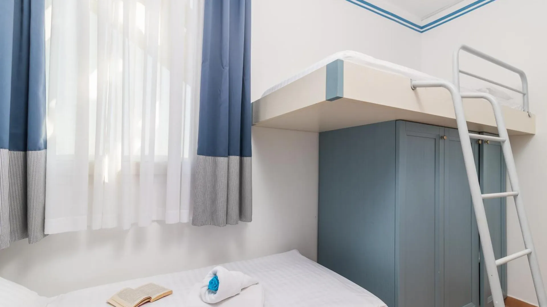 Family Resort Del Mar Banjole 4*,  Croatia