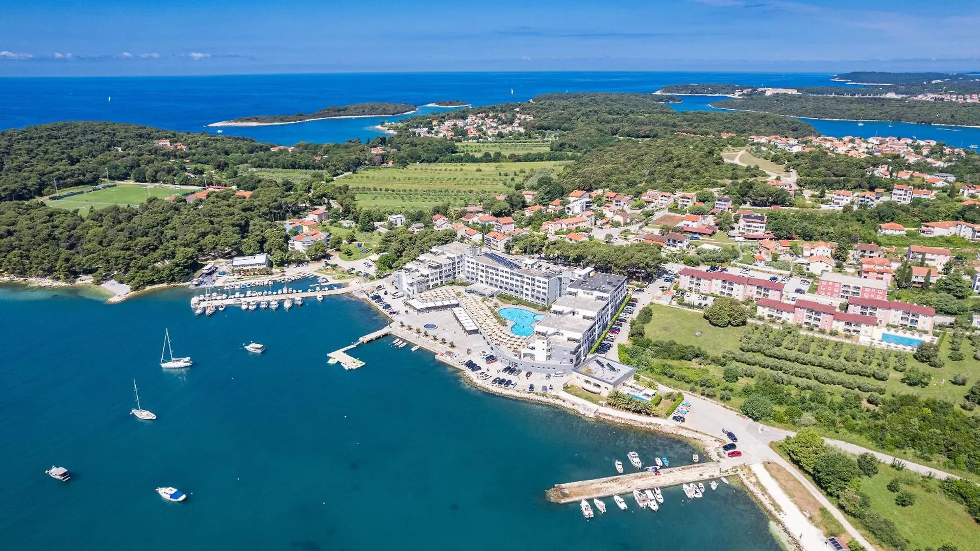 Family Resort Del Mar Banjole 4*,